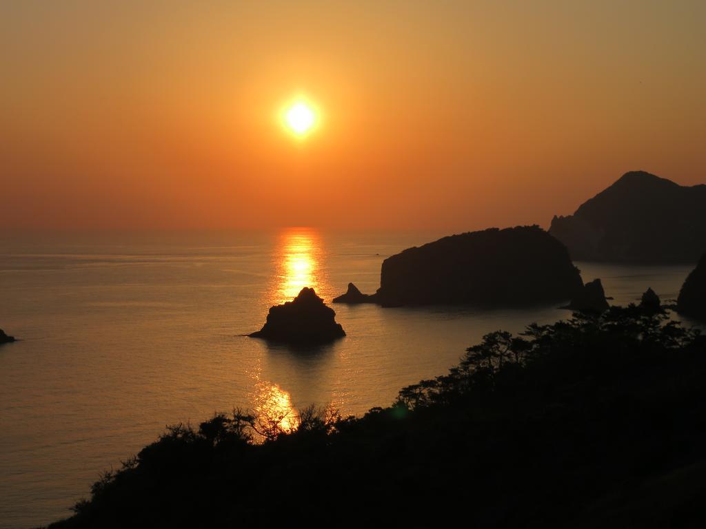 Retreat Wabi-Sabi - Walk To Ohama Beach - Max 12 Ppl Shimoda  Esterno foto
